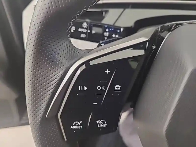 Peugeot 5008 electrique 210 ch 73 kwh — photo 22