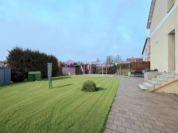 Maison 7 pièces 140 m²