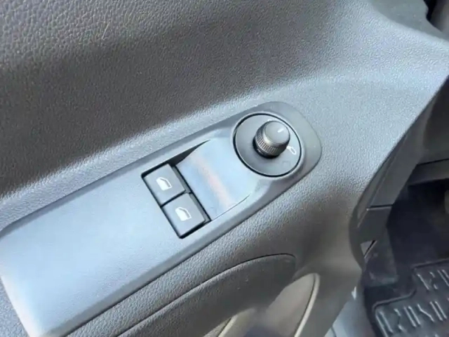 Citroën Berlingo taille m - 1.5 bluehdi 130ch s&amp;s max eat8 5 places n1 — photo 12