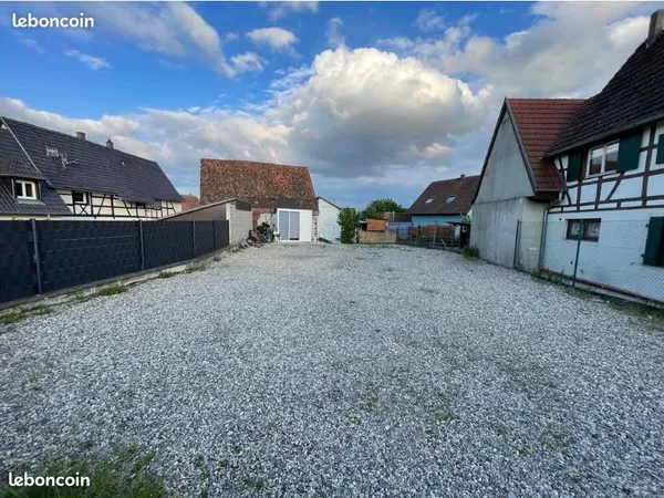 Bien agricole et foncier Location Weyersheim 400m² 1500€