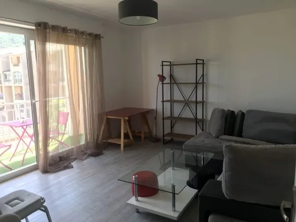 Appartement F2 meublé de 56m2 proche centre ville