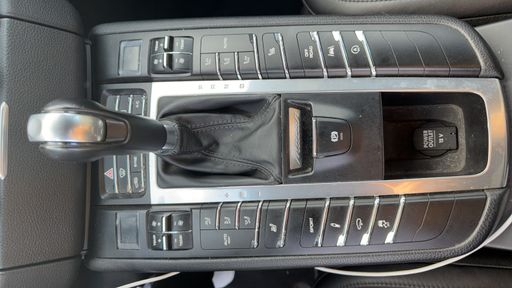 Porsche Macan S 3.D 258 AWD PDK7 - S – 2017 – 159757 km – Diesel – Boîte Automatique — photo 21