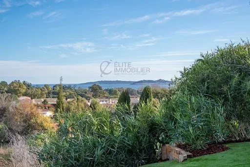 Villa 6 pièces 200 m²