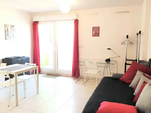 Studio 1 pièce 27 m²