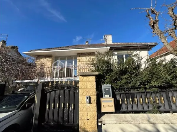Maison 9 pièces 133 m²