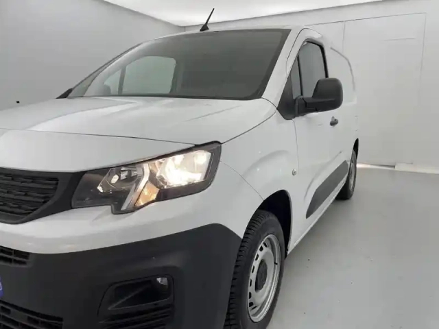 Peugeot Partner fourgon standard 650 kg bluehdi 100 s&amp;s bvm6 — photo 26