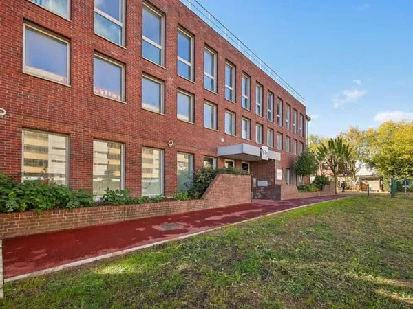 Bureaux 424 m²