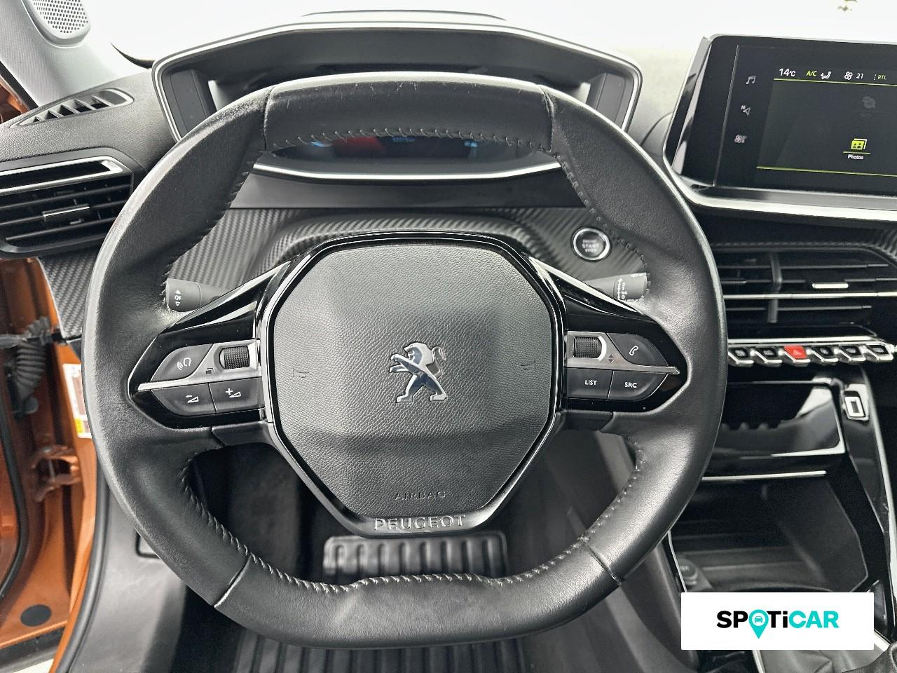 Peugeot 2008 1.2 puretech 100ch s&s allure pack — photo 12