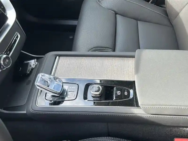 Volvo Xc90 t8 awd hybride rechargeable 455 ch geartronic 8 7pl — photo 22
