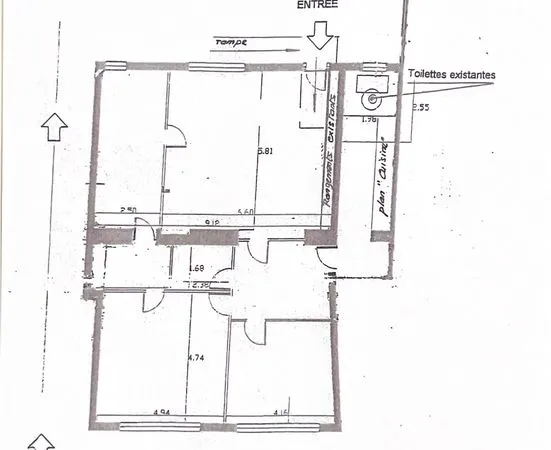 Albi centre part. Loue bureaux rdc 140m2