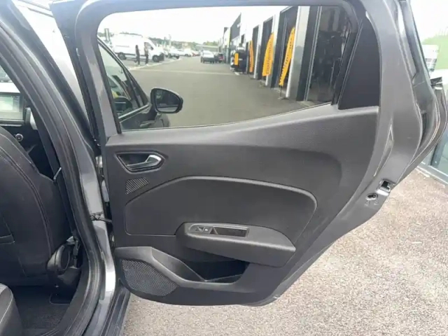Renault Clio tce 90 — photo 24