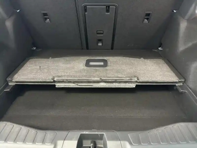 Ford Explorer 286ch extended range 77kwh rwd — photo 13