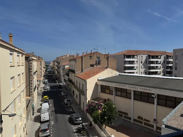 Appartement Sète quartier théâtre 3 pièce(s) 70 m2 traversant avec grand balcon et ascenseur