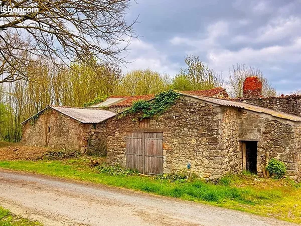 Grange 3 pièces 2 018 m²