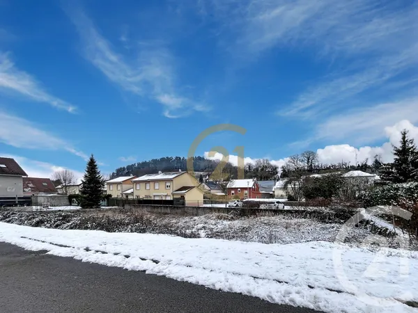 Terrain 866 m²