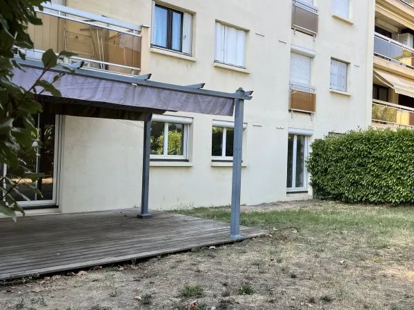 Vends Rez de jardin Annecy ville