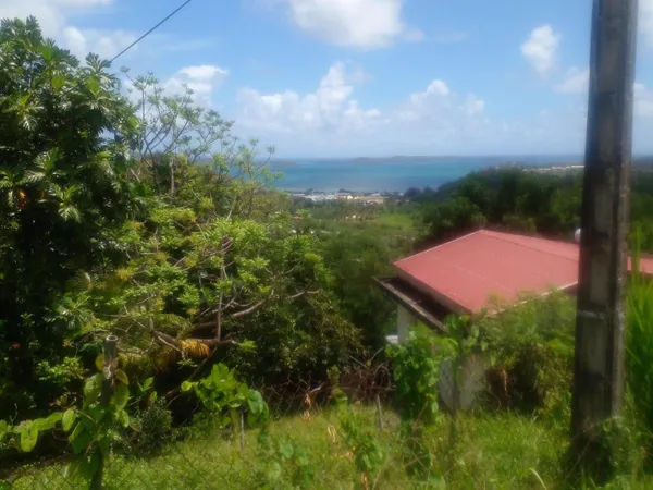 A vendre terrain constructible de 736m².