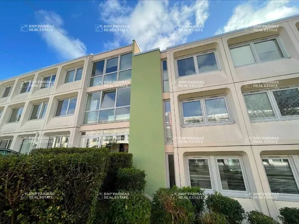 Bureaux 222 m²