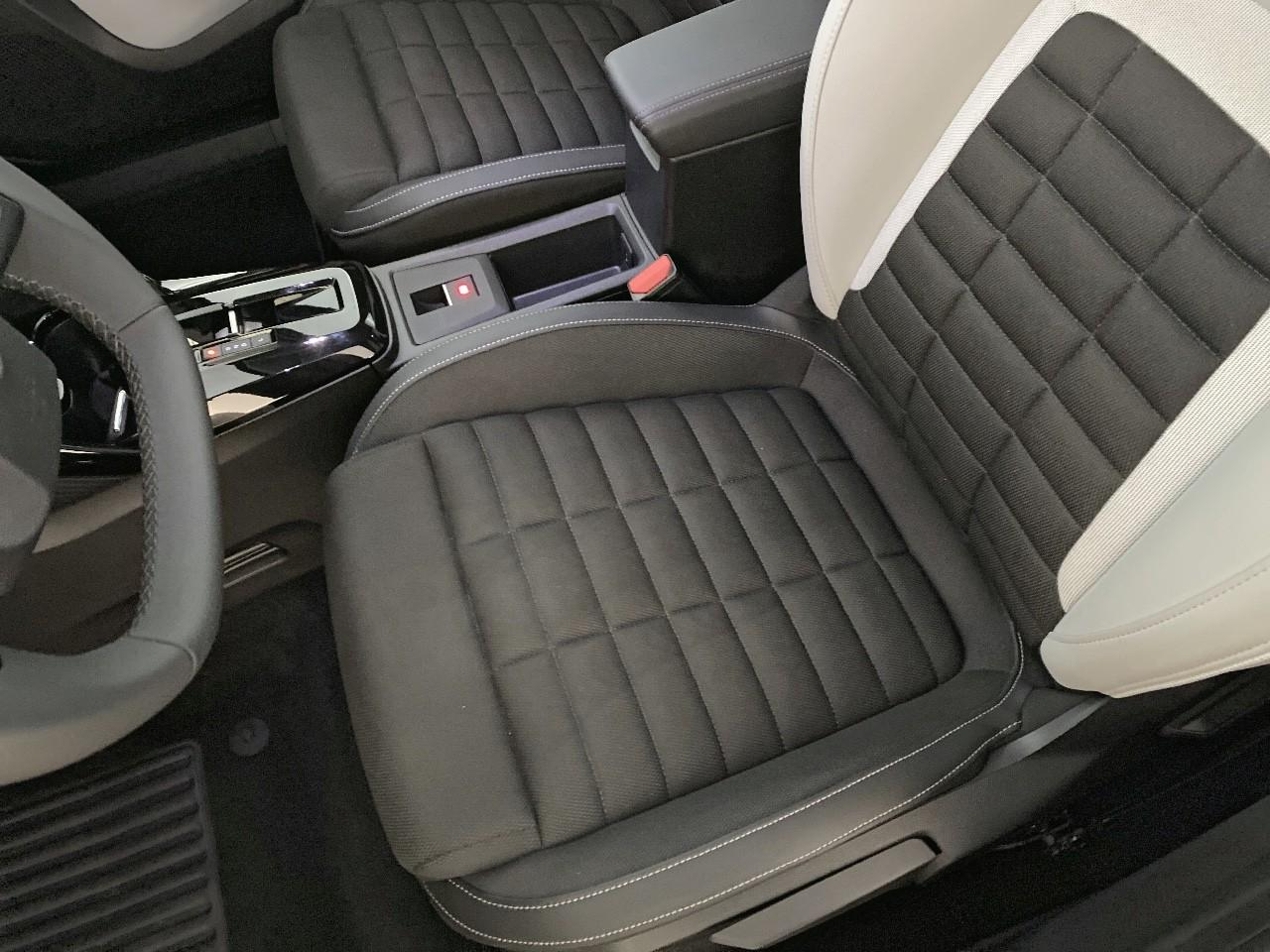 Citroën C3 Aircross hybride 145 ch aut max — photo 9