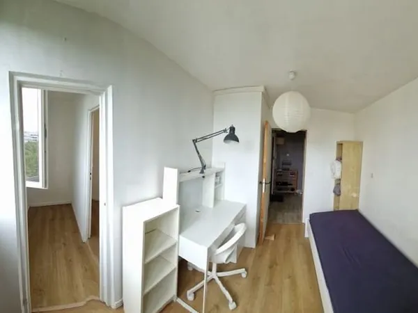 Chambre 1 pièce 14 m²