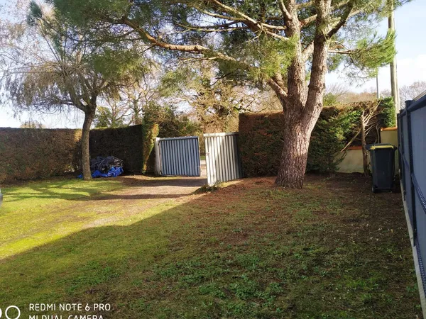 Terrain 322 m²