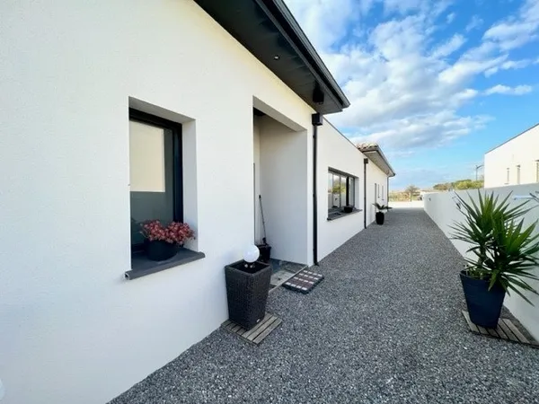 Ensemble immobilier - 2 Villas - Nissan-Lez-Ensérune