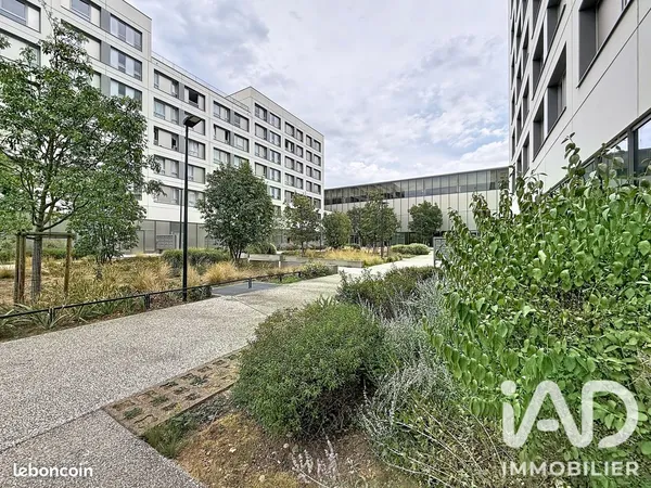 Studio 1 pièce 20 m²
