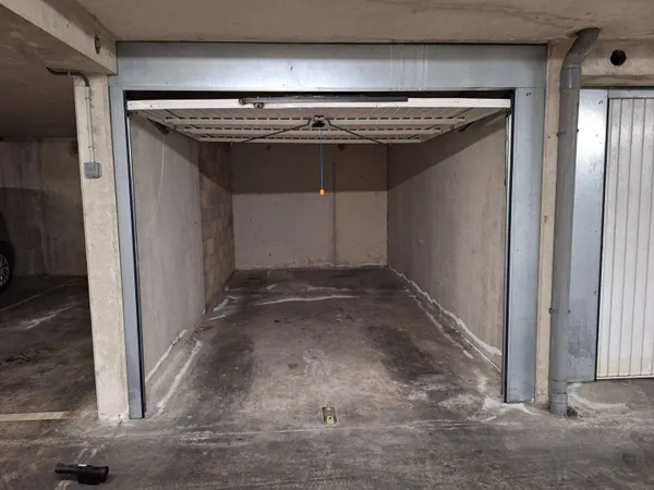 Parking 13 m²