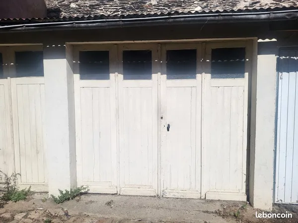 Stationnement Location Angers   100€