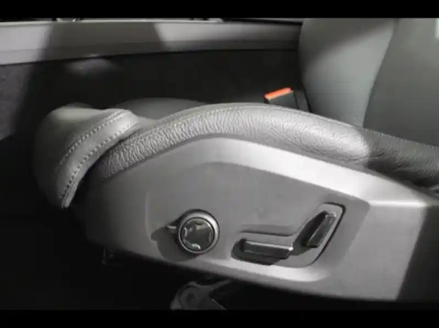 Volvo Xc60 t6 awd 253 + 145ch plus style dark geartronic — photo 24