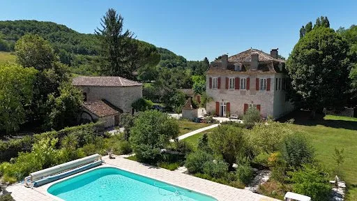 Maison 18 pièces 639 m²