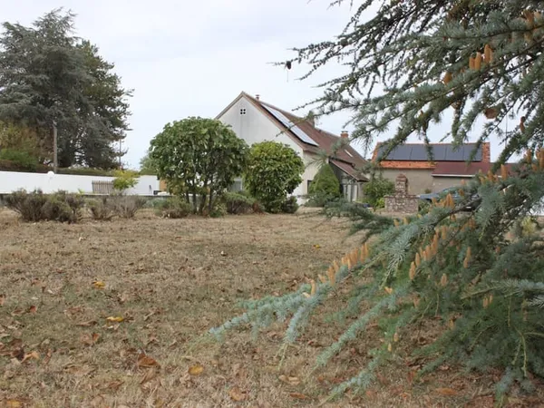 Maison à vendre 8 pièces QUINSSAINES (03)
