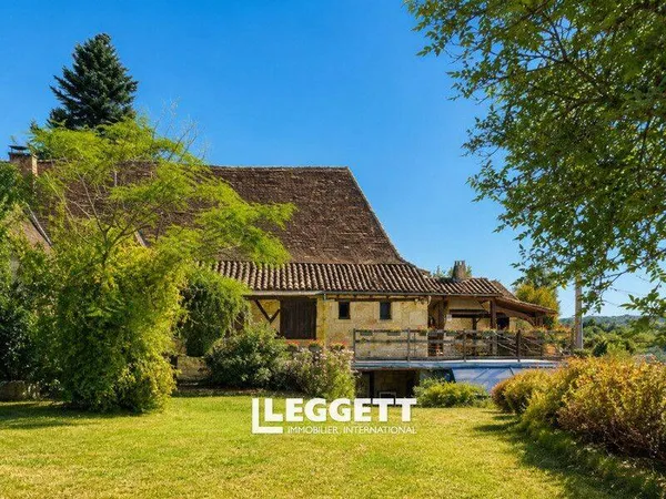 Maison 10 pièces 340 m²