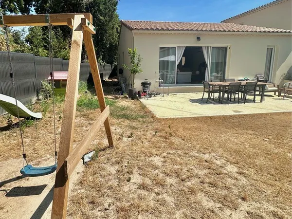 Villa neuve plain-pied 92 m² - 3 chambres - Garage - Caumont-sur-Durance