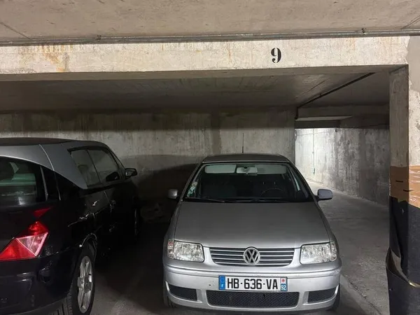 Parking 12 m²