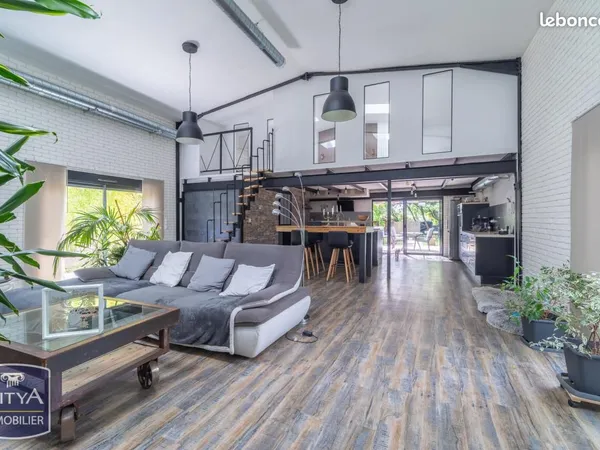 Propriété 4 pièces 160 m²