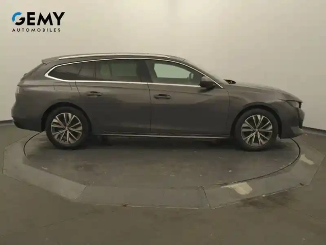 Peugeot 508 sw puretech 130 ch s&amp;s eat8 — photo 24
