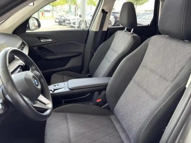 Bmw X1 sdrive18i 136ch — photo 9