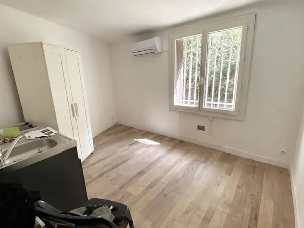Appartement 2 pièces 14 m²