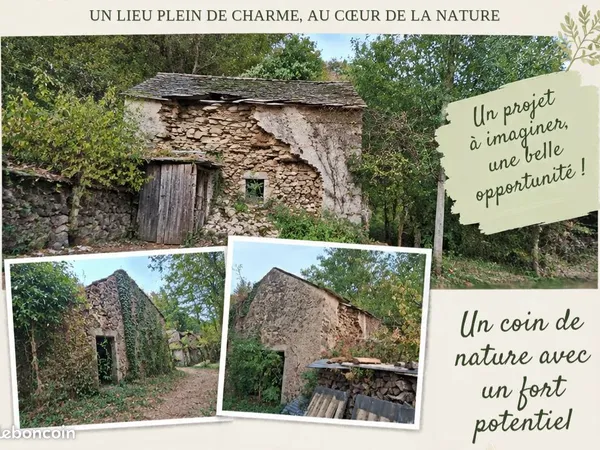 À vendre deux petites maisons en ruines avec terrain