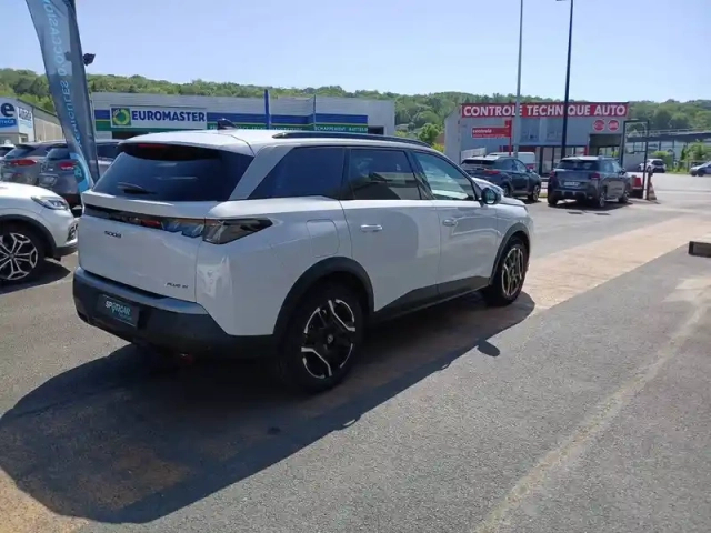 Peugeot 5008 plug-in hybrid 225 ch e-dcs7 — photo 5