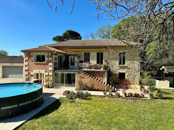Maison 9 pièces 226 m²