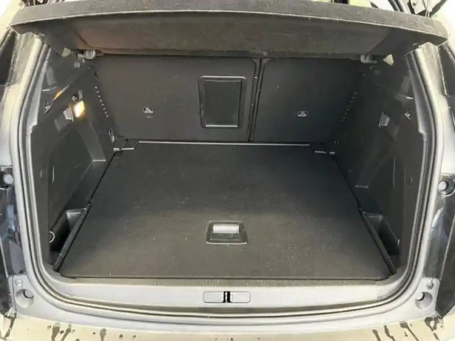 Peugeot 3008 1.2 puretech 130ch s&amp;s allure pack eat8 — photo 10