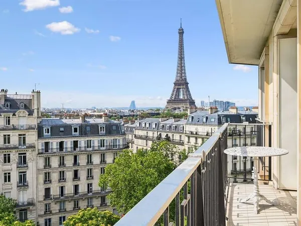 Appartement 5 pièces 191 m²