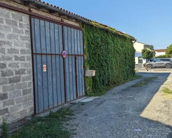 Appartement 1 pièce 100 m²