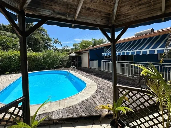 VILLA AVEC PISCINE, INTIMITÉ & STANDING – RÉMIRE-MONTJOLY, SECTEUR TRÈS RECHERCHÉ