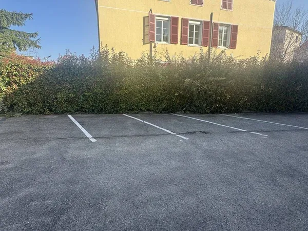Parking 12 m²