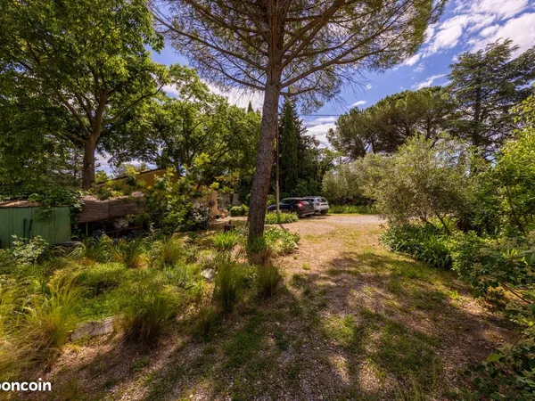 Terrain 400 m² Aigues-Vives