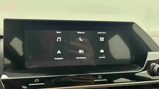 Citroën C4 e- 136 ch automatique — photo 83