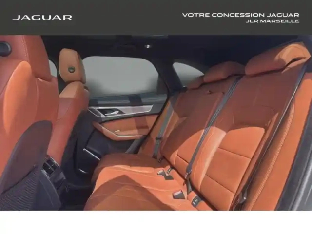 Jaguar F-Pace p400e plug-in-hybrid r-dynamic se bva8 awd — photo 13